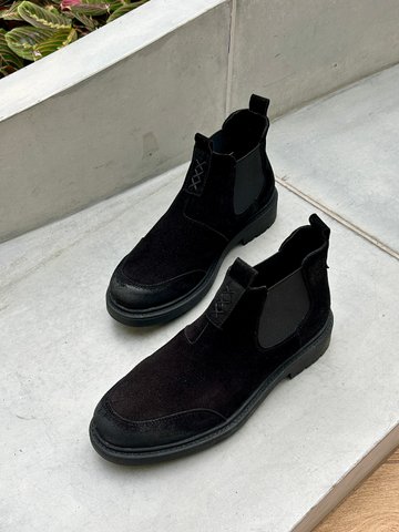 Men's Black Leather Chelsea Boots